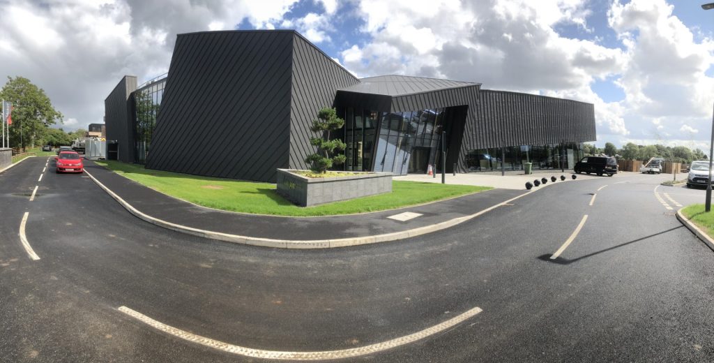 zinc roofing and cladding Astley Point VMZINC Anthra Zinc Longworth wide shot front (Large)